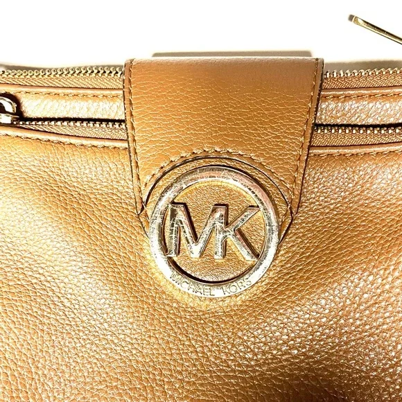 MICHAEL KORS Crossbody - Picture 6 of 15